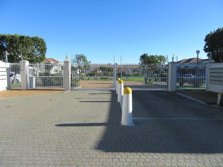 2 Bedroom Property for Sale in Royal Ascot Western Cape